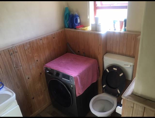 3 bed property to rent in GRASSY PARK